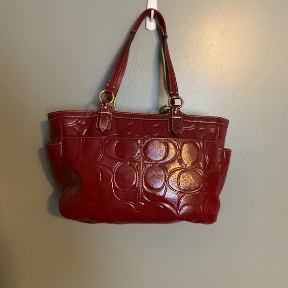 COACH Red / Maroon Leather Shoulder Tote - Picture 2 of 8